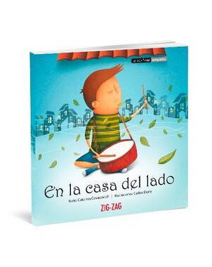 EN LA CASA DEL LADO
